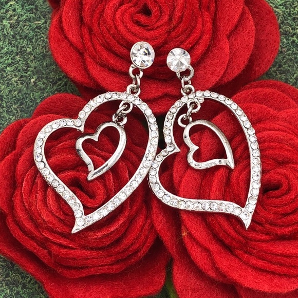 🌼 Silver Rhinestone Double Heart Fancy Post Drop Earrings - Picture 1 of 2